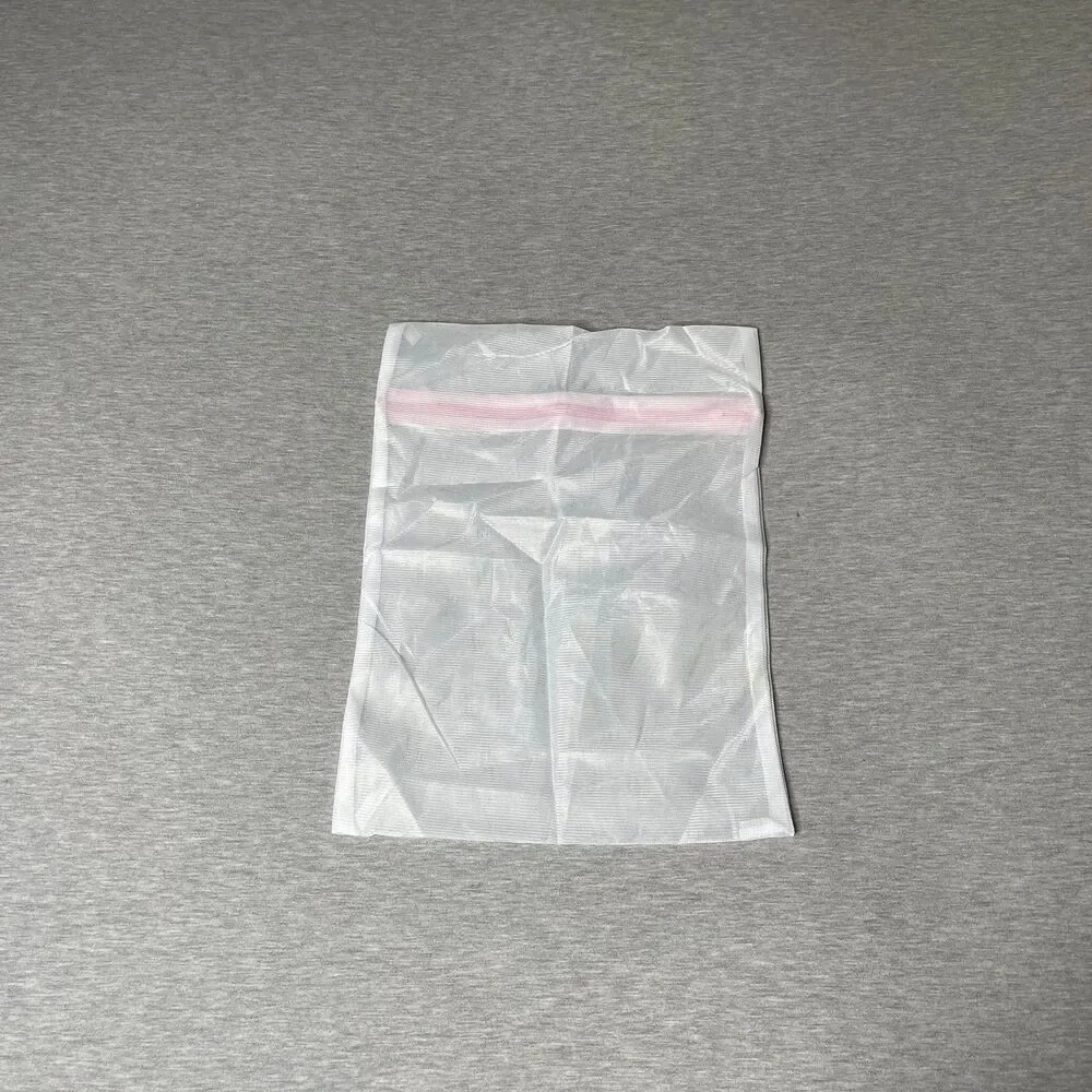 Target Rectangular Mesh Laundry Delicates & Bra Wash Zip-Up Bag